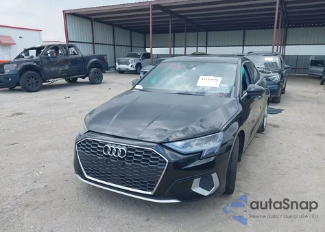 2022 Audi A3 Premium 40 Tfsi Front-Wheel Drive S Tronic z USA, uszkodzony, nr VIN WAUAUDGY8NA047027